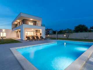 Villa in Peroj, Croatia