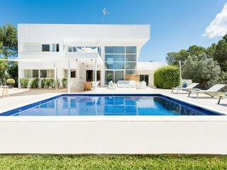 Villa in Sant Josep de sa Talaia, Balearic Islands